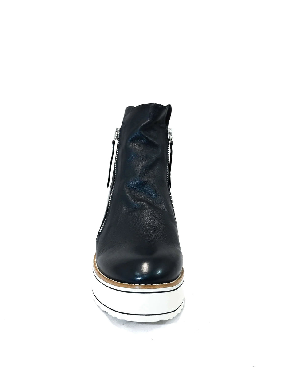 Silent D Nene-to – Shoebox and Co